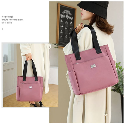 🔥Vodotěsná nylonová taška přes rameno s velkou kapacitou a několika kapsami👜