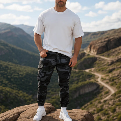 Ležérní pracovní kalhoty s kamuflážovým vzorem